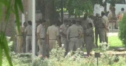 8th class girl rape at chandigarh on independence day 2017, attempt of murder