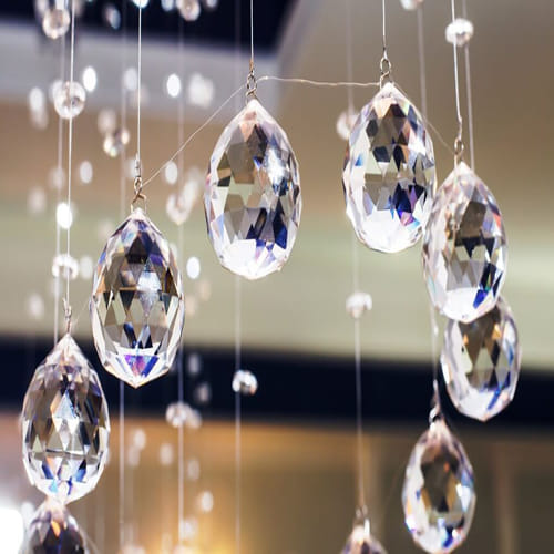 keep crystal balls for good luck according to feng shui