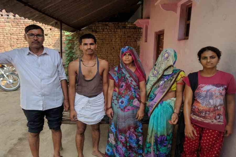 family in agra bite by snake in three days
