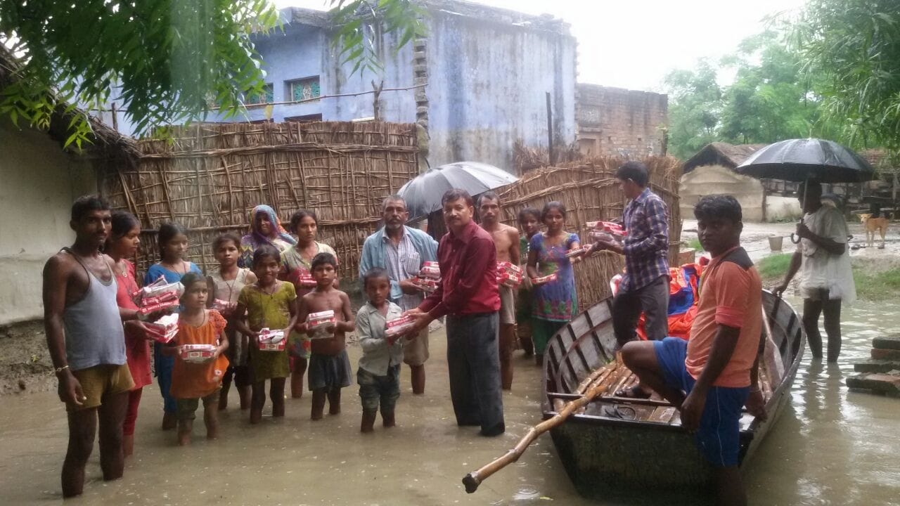 flood in ghaghra in uttar pradesh