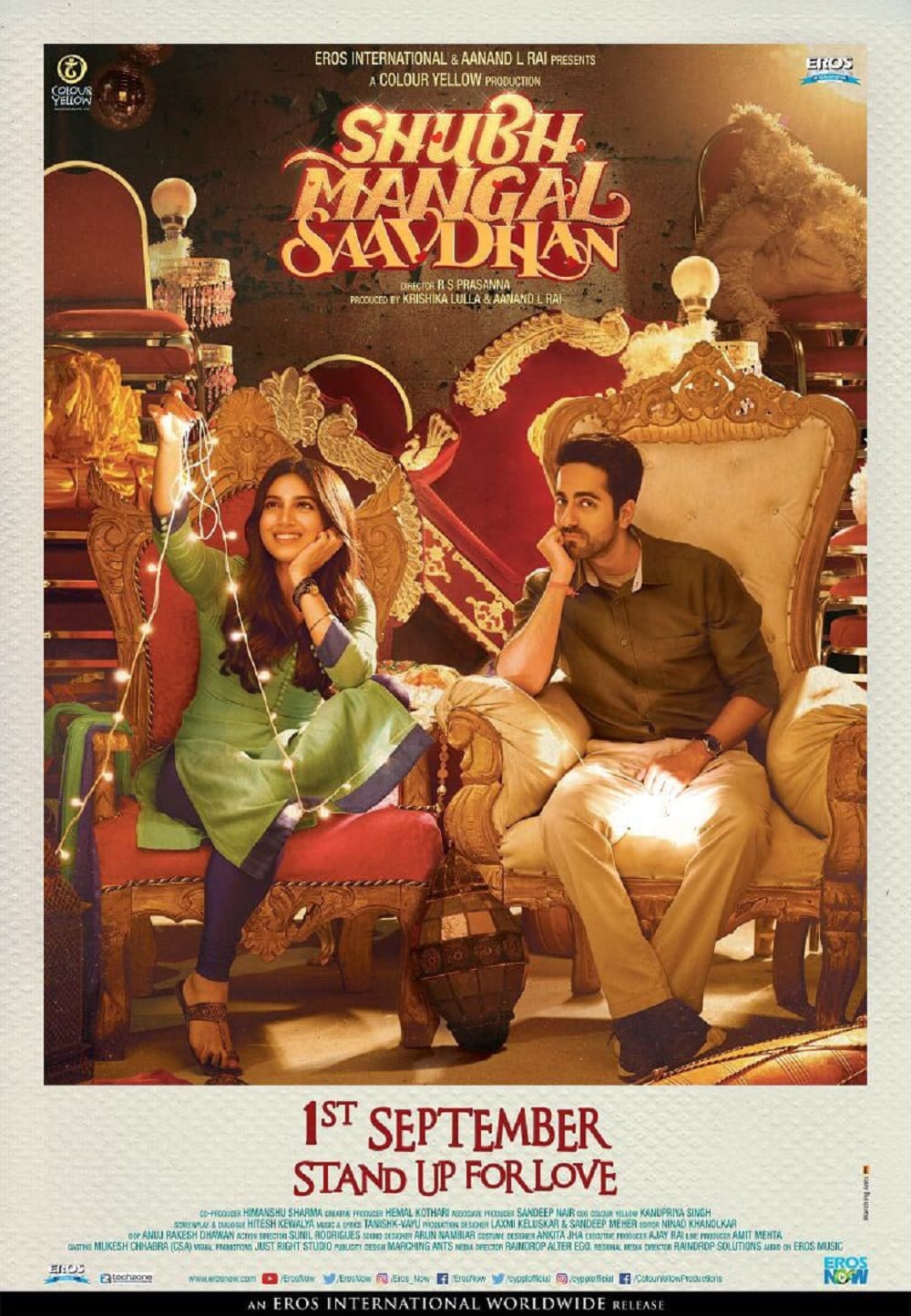 new poster of ayushmann khurrana and bhoomi phadnekar shubh mangal saavdhan released