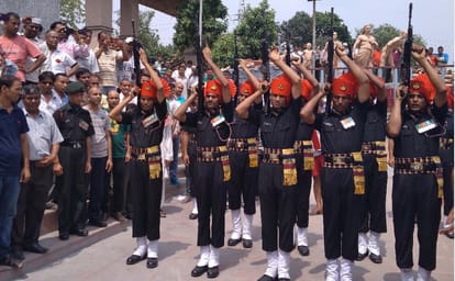 daughters of martyr narendra singh bisht if pakistan not in real then her father alive