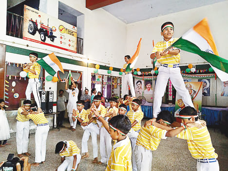 Tricolor wreathed on Independence Day