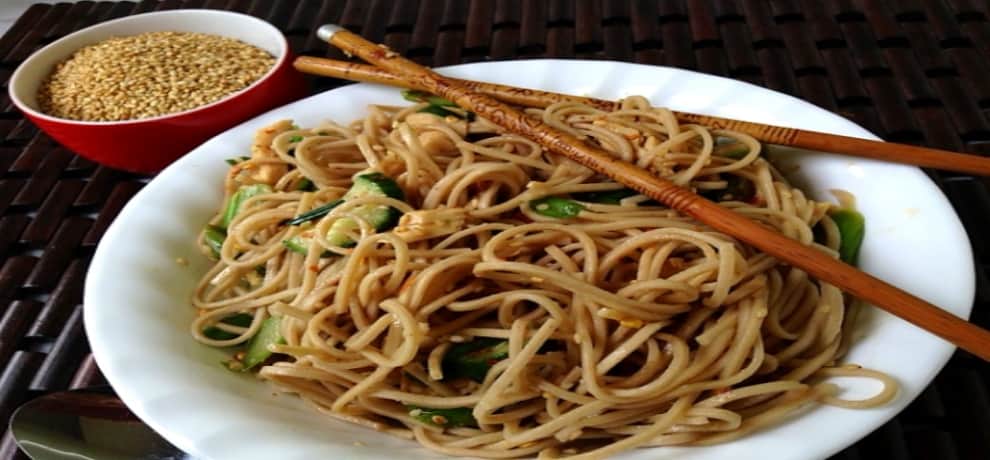 Kids Special Recipes How To Make Egg Fried Noodles Easy Recipe In Hindi
