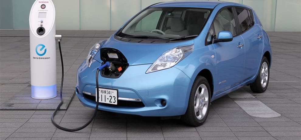 central government is planning to get 1000 electric cars for ministers