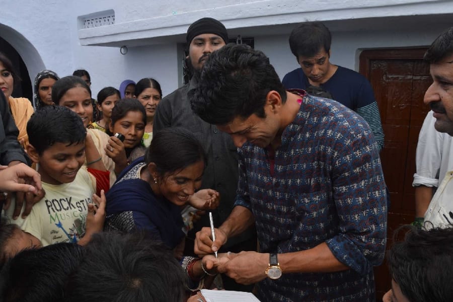 farhan akhtar in sitapur.