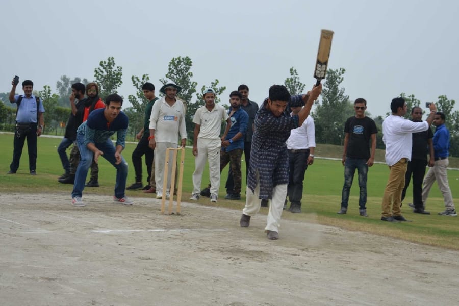 farhan akhtar in sitapur.