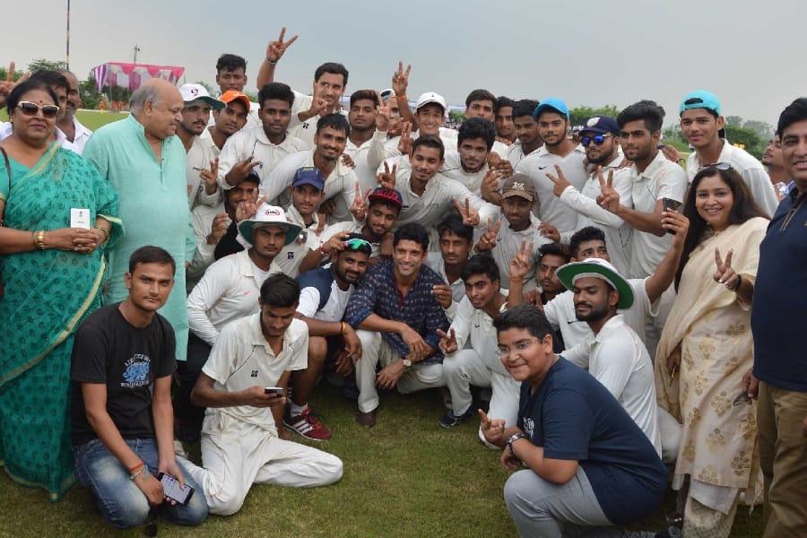 farhan akhtar in sitapur.