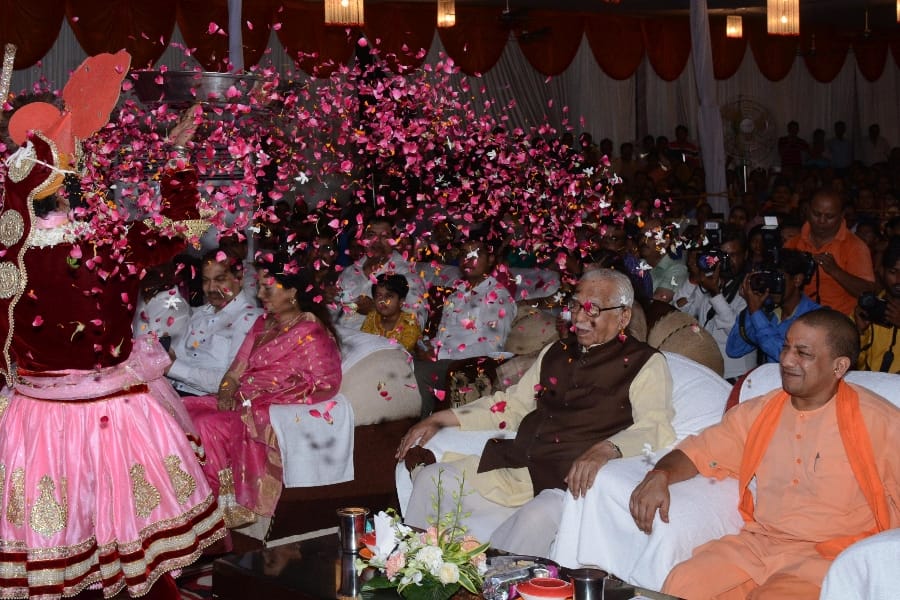 chief minister yogi adityanath celebrates janmashtami in Lucknow.