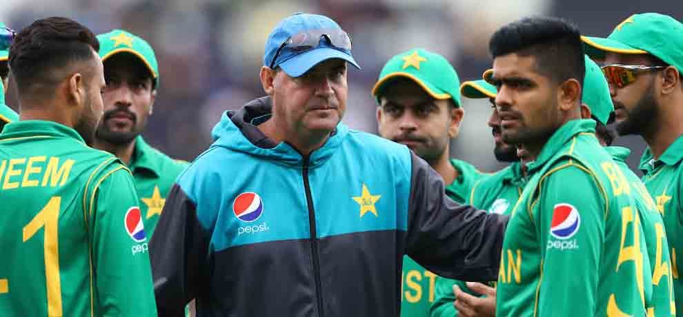 umar akmal claims that coach arthur abused him verbally
