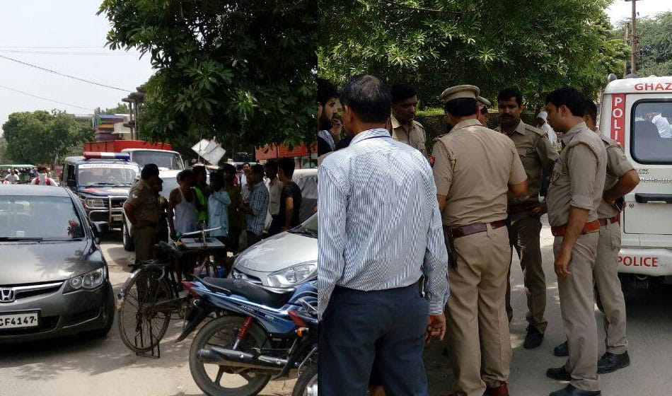 girl shot dead in daylight by two unidentified bikers in ghaziabad