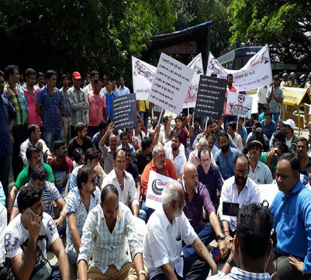  FWICE workers protest outside filmcilty in Mumbai 