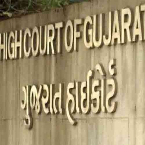 VACANCIES IN GUJARAT HIGH COURT FOR 12TH PASSED 45000 SALARY