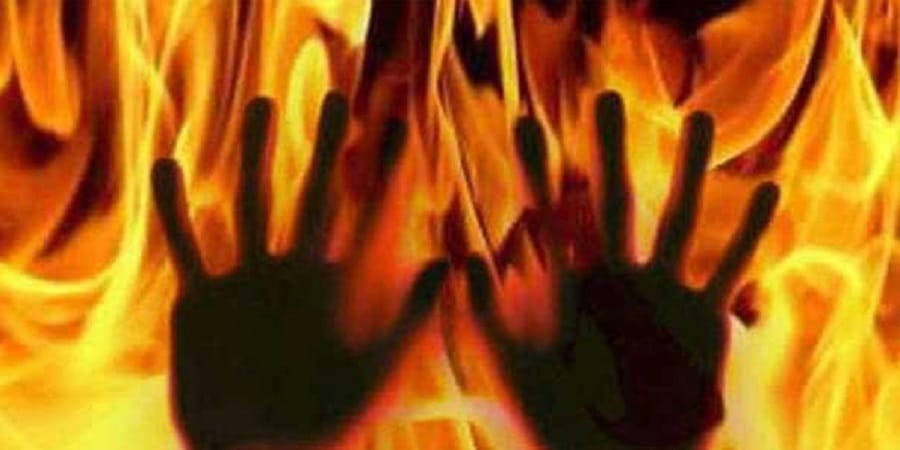 Blackmail fired kerosene and set fire to it