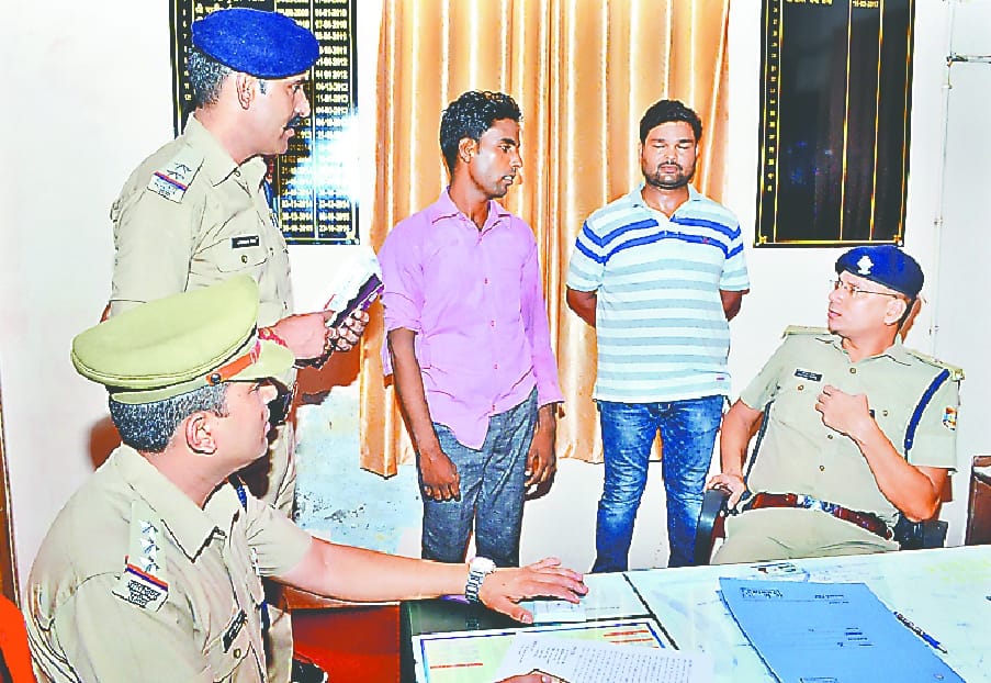 police arrested a rikshawala for extortion
