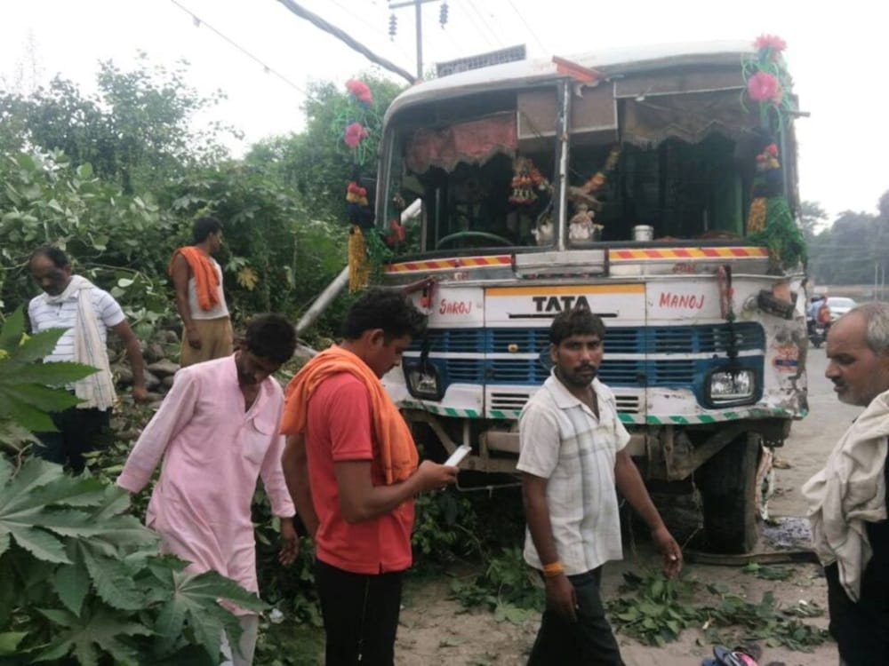 one death in bus full of pilgrims accident in haridwar