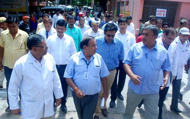 District Hospital giving invitation to swine flu