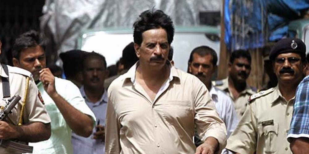maharashtra government restore services of a cop alleged of 113 encounters