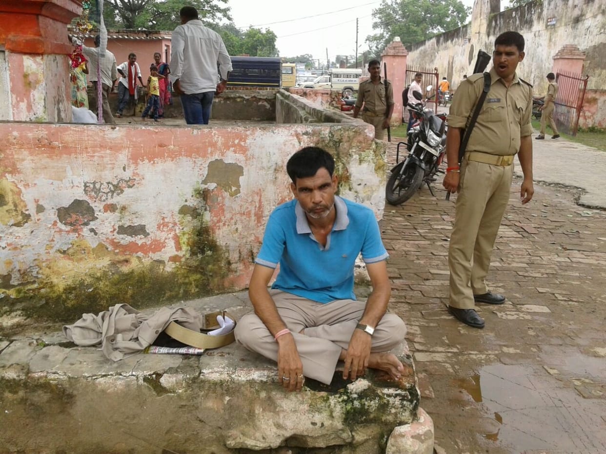 Gazipur Beating the prisoner guard in front of jailer