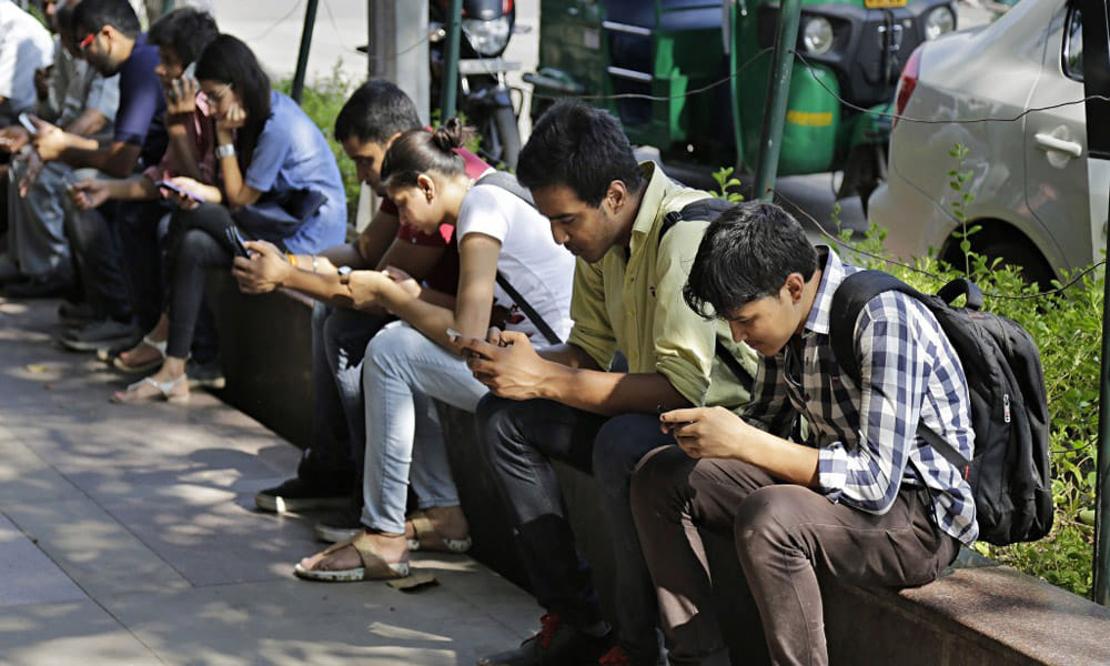 your mobile bill will be reduced after new telecom policy comes to effect