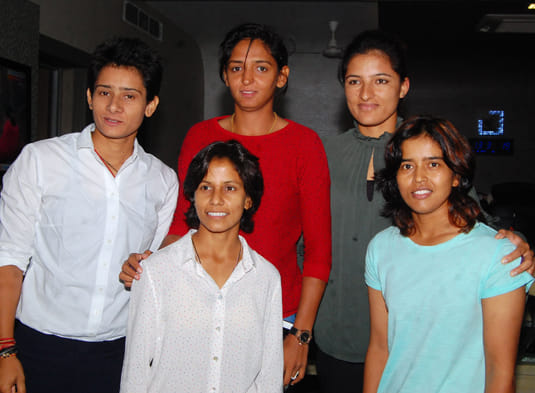Indian women cricket team players reached Kanpur