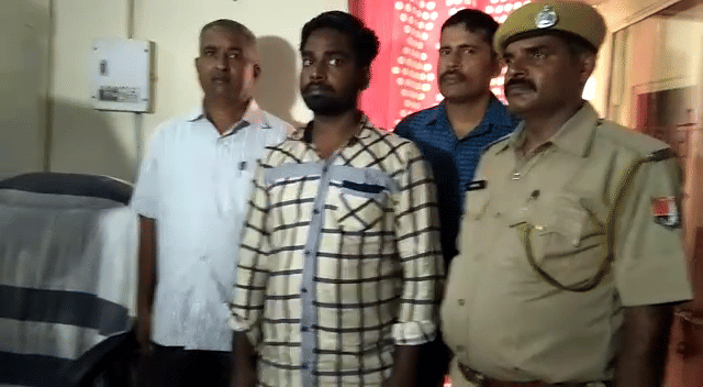 GRP seized rupees of hawala 