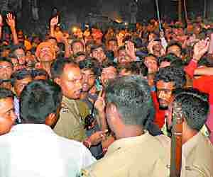 Asking for Electricity ,students beaten by police