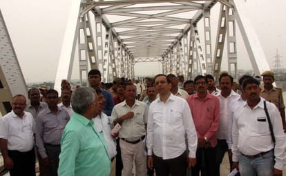  principal secretary rajnish dubey visit samne ghat bridge