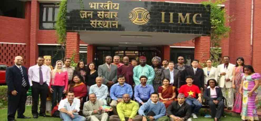 IIMC IS READY TO INTRODUCE JOURNALISM COURSE IN SANSKRIT