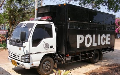 Mother threatnes to kill her child to terrorize husband