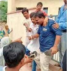 ward member beaten by woman in bharatpur