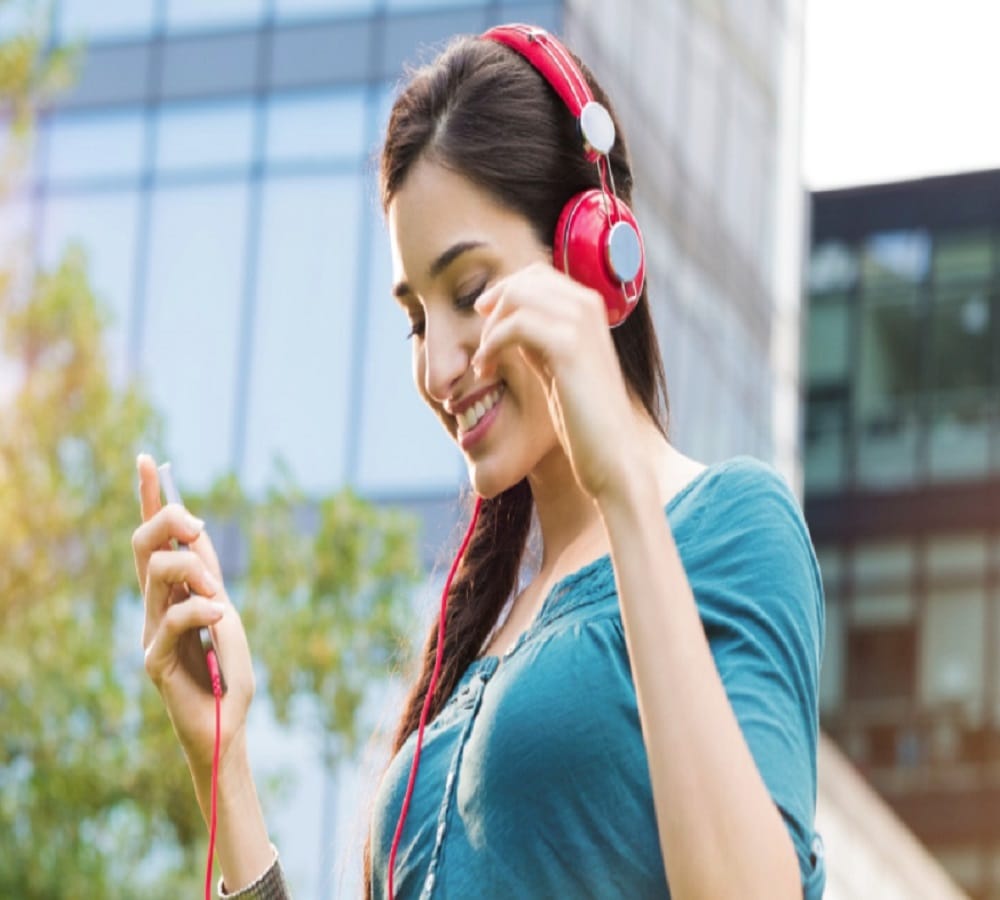 Dont share your earphone with anybody otherwise you will be trapped by serious diseases