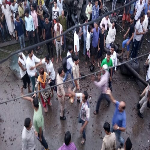 LIVE : look at death, eight boxes of Utkal Express derailed