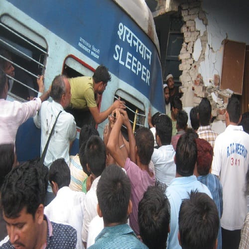 ... and became the last train of life, explosions and torn bombs went away