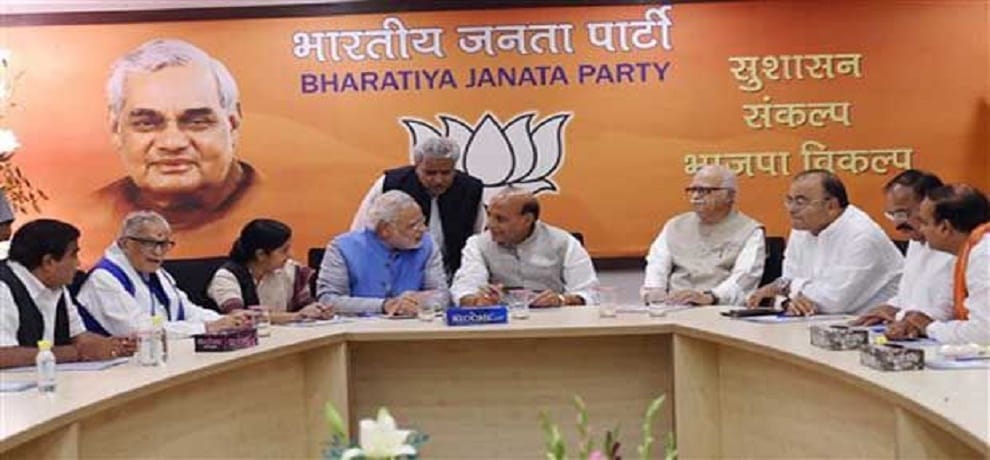 amit shah eyes strictly on BJP-ruled Chief Ministers 