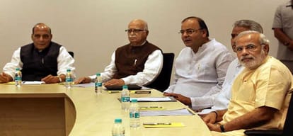 amit shah eyes strictly on BJP-ruled Chief Ministers 