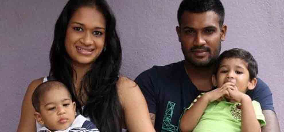 sri lankan cricketer chamara kapugedara met anushka sharma and shared photo