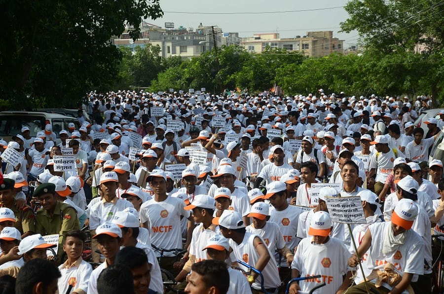 Thousands of people joined the cycle rally