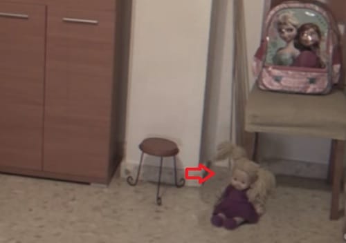 watch creepy doll moving its head on its own in this horror video