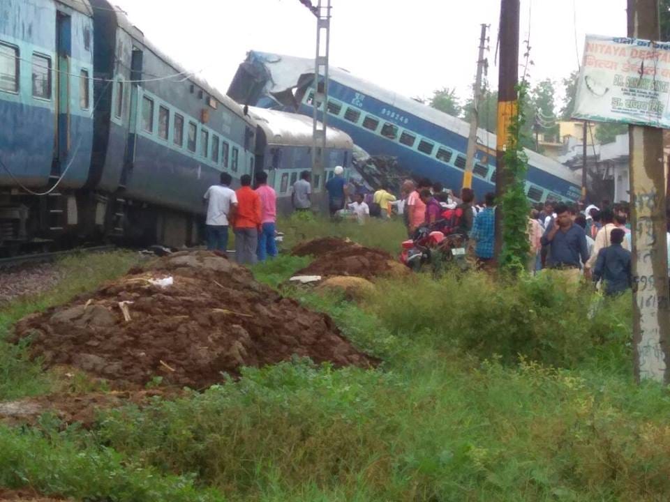 Puri Haridwar Kalinga Utkal Express derails in Uttar Pradesh