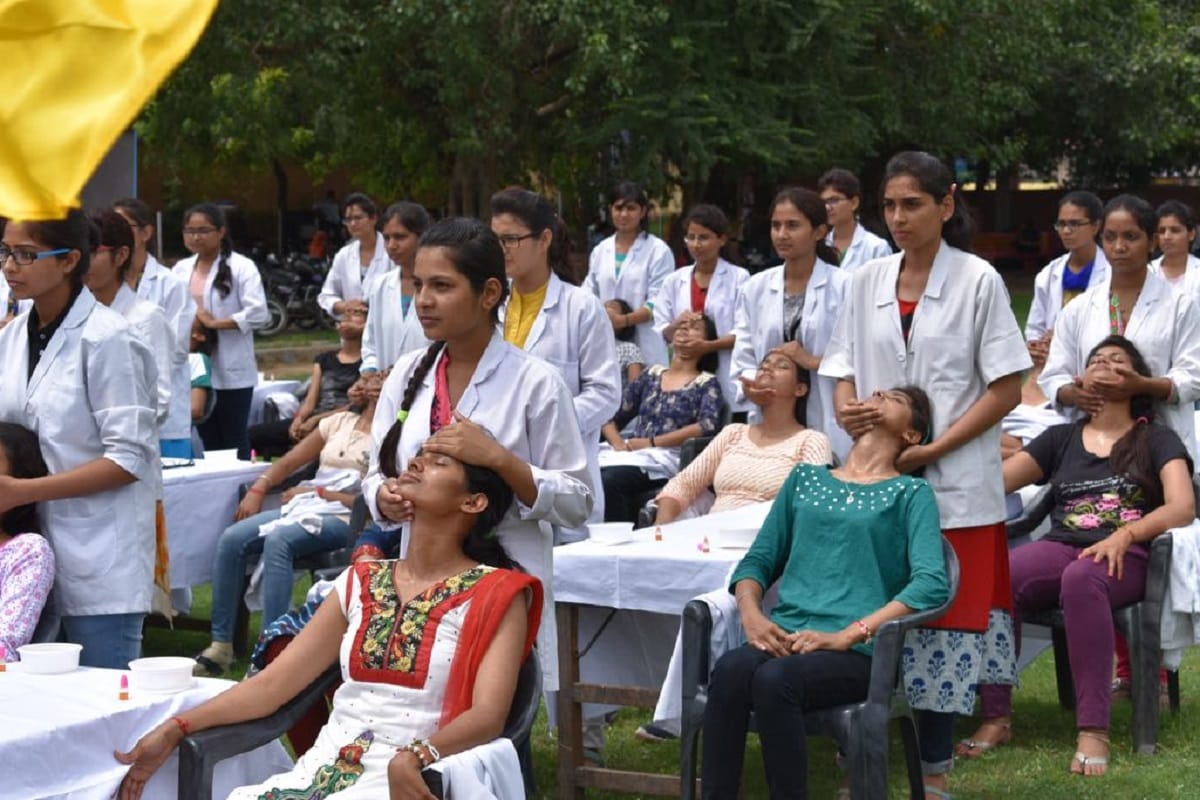 Preparation of World Record of Nasya Karma 