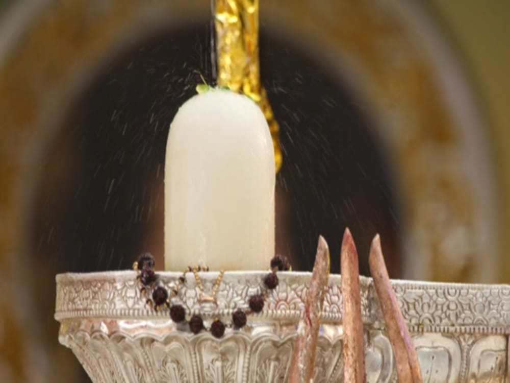 sawan 2020 Offer these things to please Lord Shiva