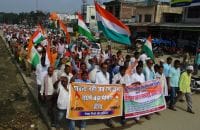 शिक्षामित्रों ने निकाली तिरंगा यात्रा....