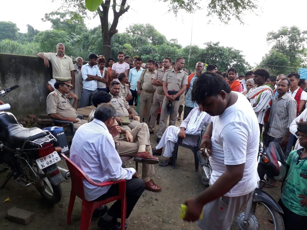 Ballia police constable raped teenager on the roof of the police post 