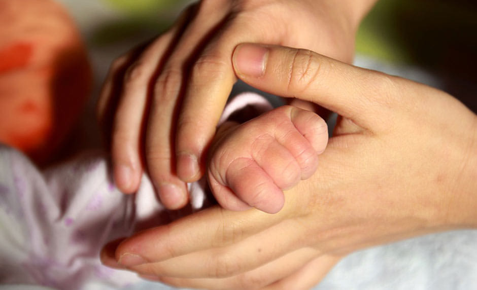 Woman gave birth to a child on street in sonbahdra