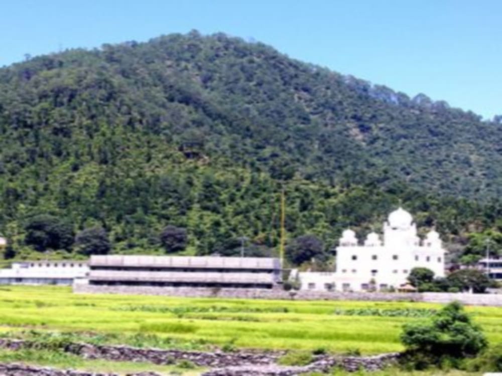 mysterious patal rudreshwar cave of lord shiva  champawat