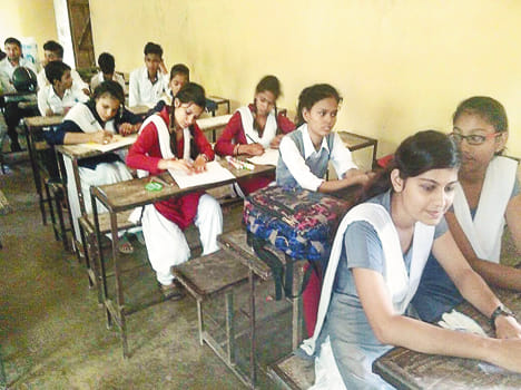 In essay Shivendra and Narsingh in painting