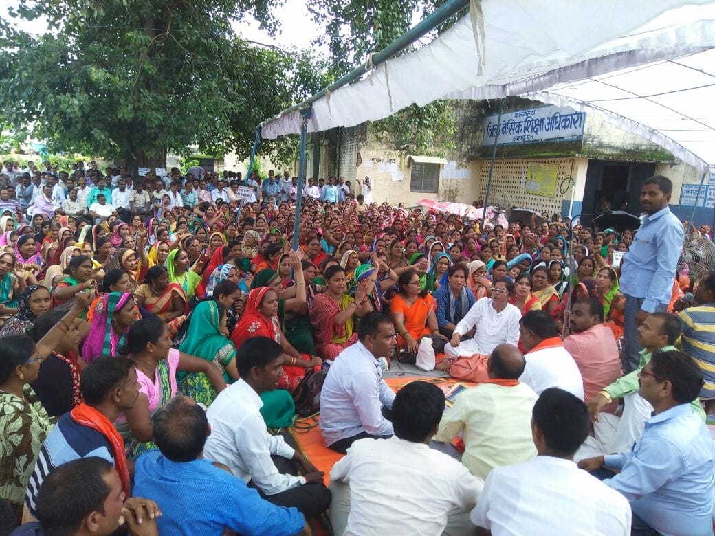 Shiksha Mitra Now will make a Maharally in Lucknow