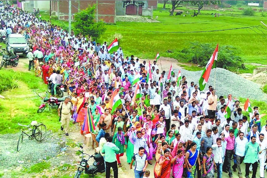 shikshamitra to protest in Lucknow today.