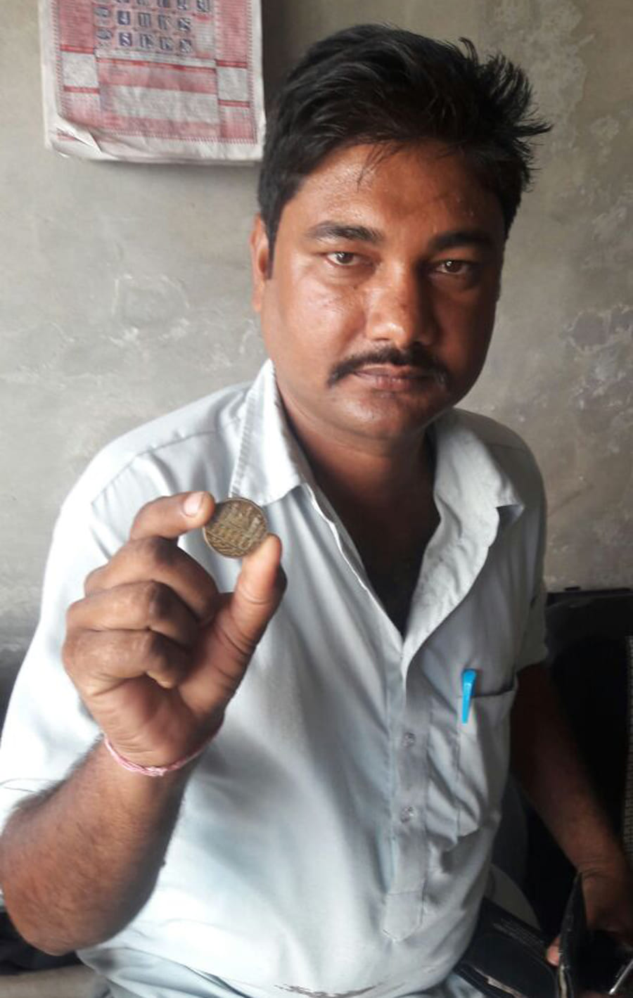 sirsa shopkeeper found coin, becomes millionair